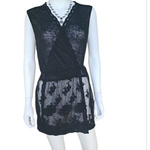 Elegant Black Lace Chemise